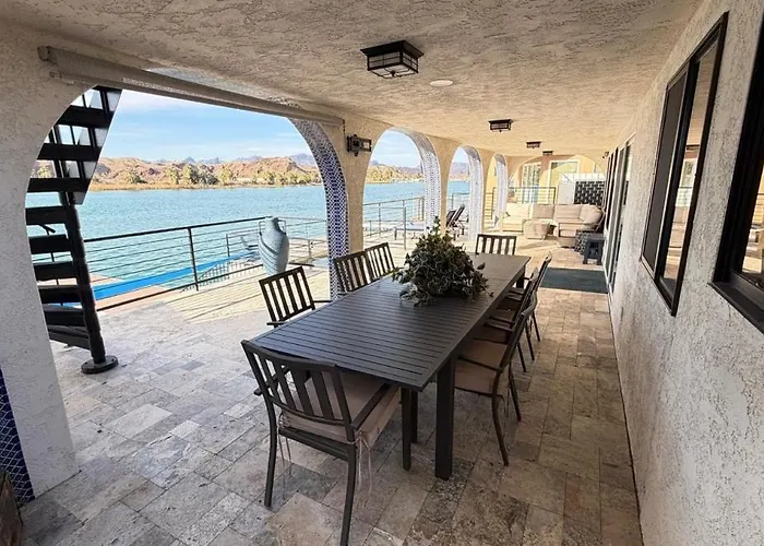 Riverfront Holiday home